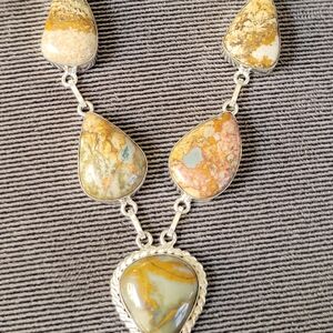 Elegant Multicolor Stone Necklace